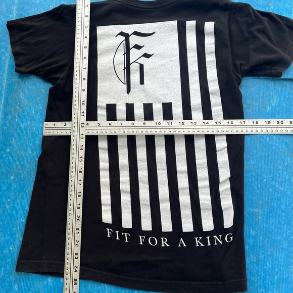 Fit for a king band shirt - Picture 2 of 2